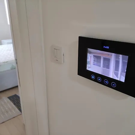 Cozy Nest - Simple & Comfy Apartment *