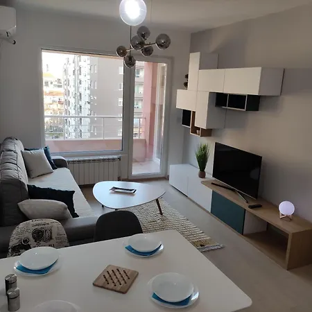 Cozy Nest - Simple & Comfy דירה סקופיה